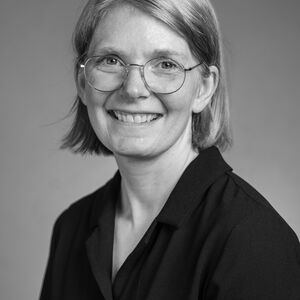 Mari Ystanes Fjeldstad, portrett