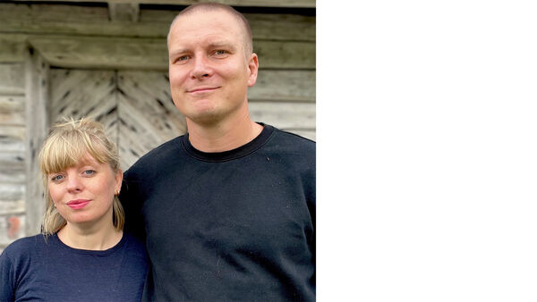 Marthe Kampen og Johannes Hansen skal lage store veggmalerier til Lysaker stasjon.
