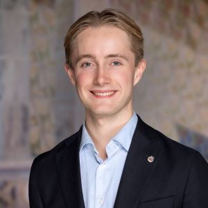 Husebye, Oscar Christopher