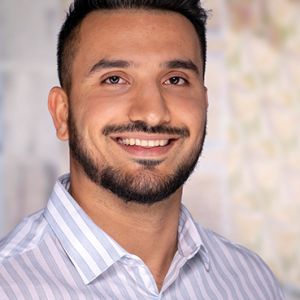 Bystyrerepresentant Siavash Mobasheri (R)