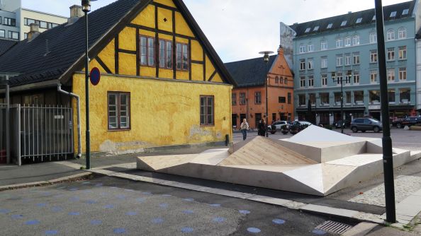 Flerbruksmøbel i Øvre Slottsgate