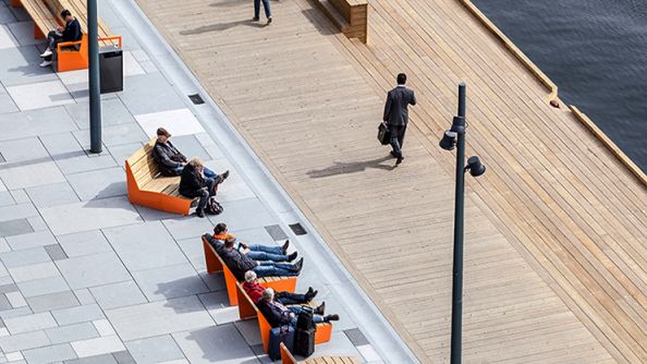 Bygulvet på Aker Brygge (foto: LINK-arkitektur, Tomasz Majewski)