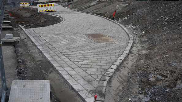 Bildet viser den nyetablerte veien til t-banestasjonen på Vollebekk.