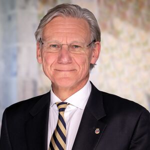 Potrettbilde av James Stove Lorentzen