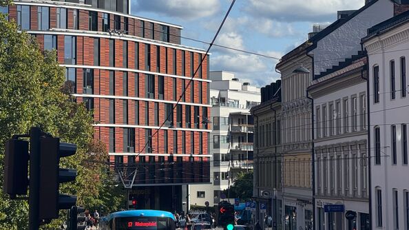 Tram on the street by OsloMet