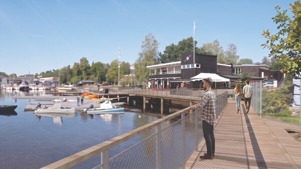 Illustrasjon av planlagt kyststi ved Bestumkilen forbi kajakklubben. Trepromenaden går langs vannet med rekkverk, brygger og småbåter i havnebassenget.