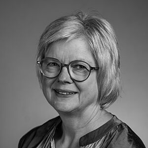 Portrettbilde av trekkspill-lærer Brith Laila Ouff