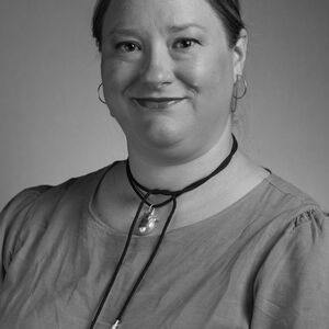 Portrettbilde av Hilde Baustad Vehusheia, sanglærer ved Oslo kulturskole